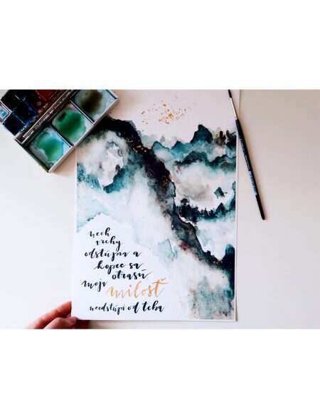 NECH VRCHY ODSTÚPIA – art print
